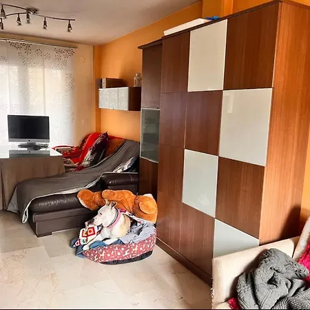 Casa Ideal Familias Y Grupos Con Balcones Exterior Soleada Patios Cerca Alhambra, Sierra Nevada, Rio Genil, Lancha Del Genil, Parque Llano Y Reloj Del Sol Con Barbacoas, Campo De Futbol, Circuito Gimnasia Privatunterkunft Granada