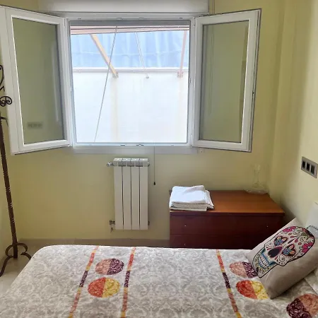 Casa Ideal Familias Y Grupos Con Balcones Exterior Soleada Patios Cerca Alhambra, Sierra Nevada, Rio Genil, Lancha Del Genil, Parque Llano Y Reloj Del Sol Con Barbacoas, Campo De Futbol, Circuito Gimnasia Privatunterkunft